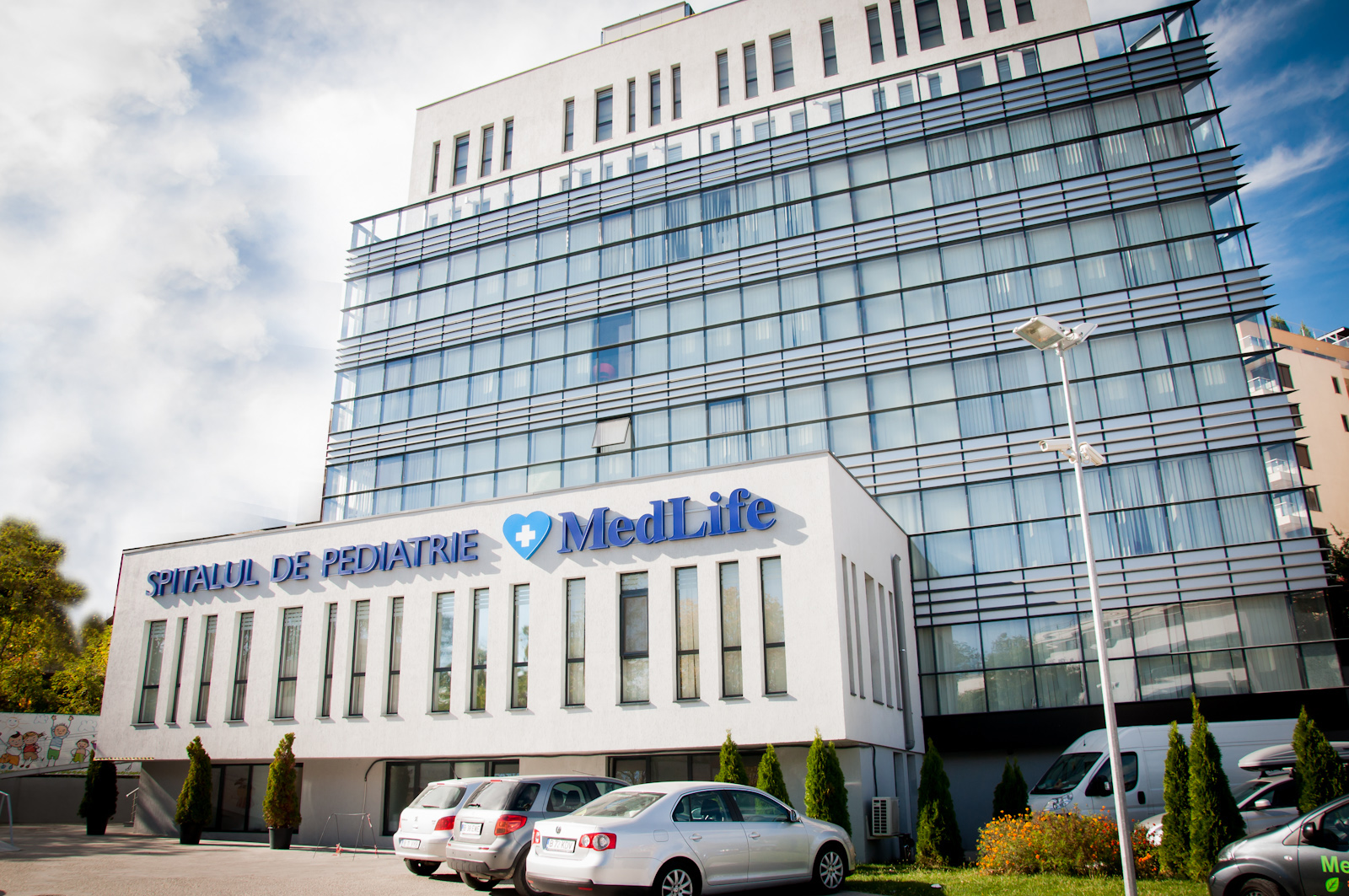 MedLife a deschis o clinică şi a preluat un centru de imagistică în Oradea