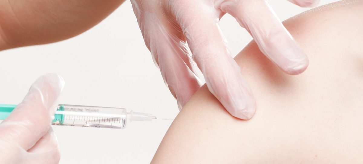 Vaccin OMS recomandă o rată a vaccinării de cel puțin 95% pentru a opri extinderea rujeolei în România