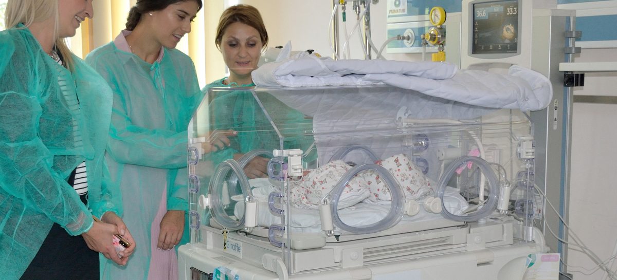 Incubator pentru maternitate, donat de Sorana Cârstea Peste 80 de milioane de euro din PNRR alocați pentru investiții în infrastructura necesară tratării pacienților critici nou-născuți