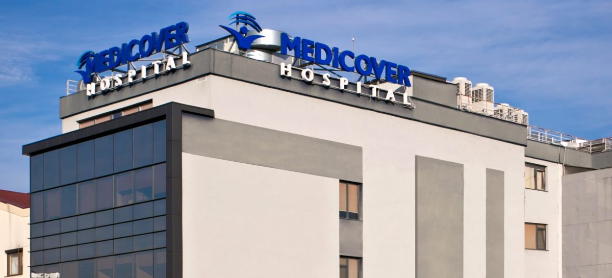 Spitalul Medicover O nouă operație pro bono condusă cu succes de Dr. Radu Zamfir în Spitalul Medicover