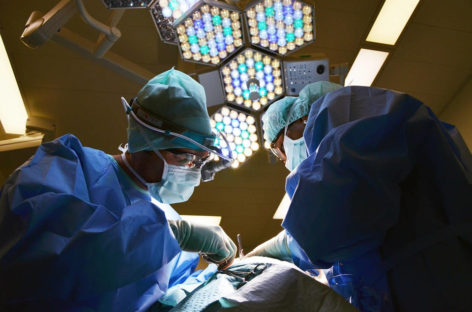 Studiu: 7 din 10 pacienți cu apendicită pot evita operația în primele trei luni după administrarea de antibiotice