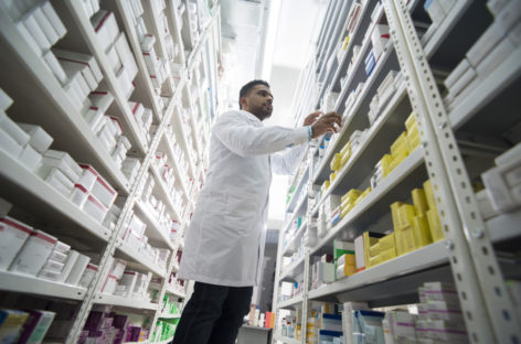 Prețuri diminuate pentru un an pentru 34 de medicamente din Canamed
