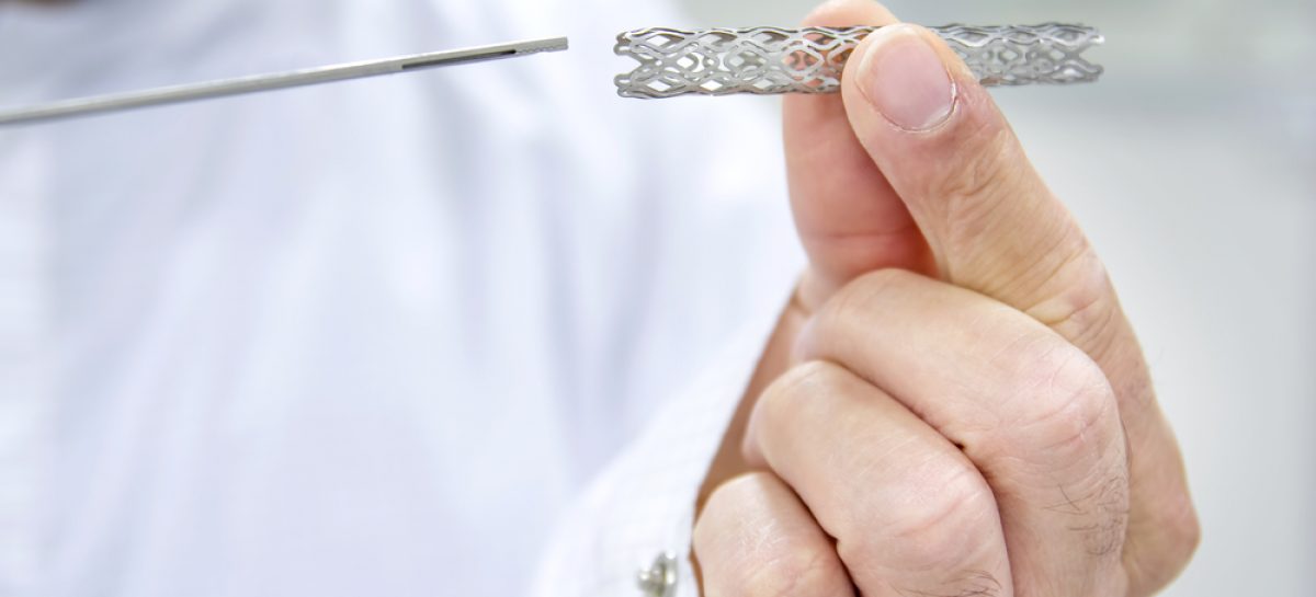 Stent coronarian Studiu: Implanturile de stenturi coronariene biodegradabile reduc riscul de evenimente adverse la pacienți