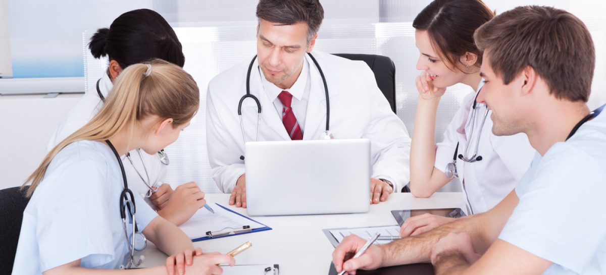 Studii de medicină Uniunea Națională a Sindicatelor TESA: Întregul personal care lucrează în spitale este expus riscului de a se contamina cu COVID-19