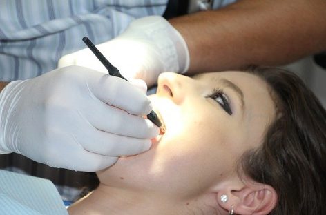 Colegiul Medicilor Stomatologi din România solicită DSP-urilor lista cabinetelor care vor asigura serviciile de medicină dentară de urgență