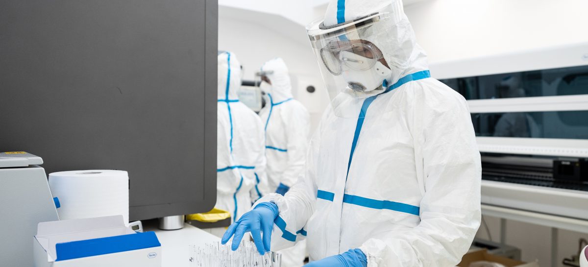 Testare la cerere RM Secretarul de stat Ionel Paul Oprea preia coordonarea DSPMB; Ministerul Sănătății a alocat bani pentru decontarea testelor pentru Covid-19 din clinicile private