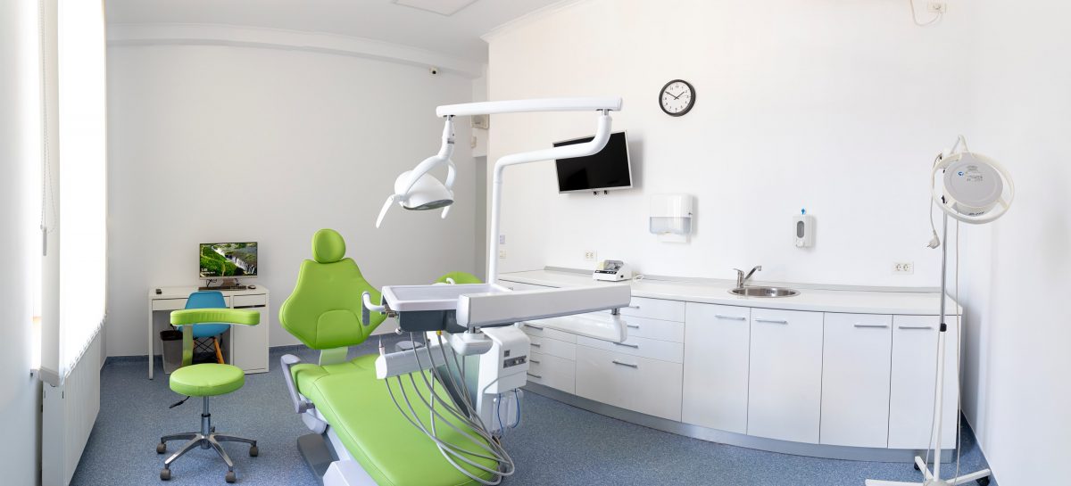O nouă clinică socială de stomatologie se deschide în București