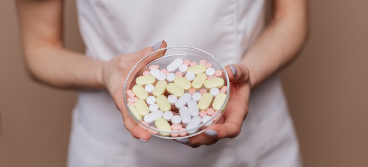 antibiotice Studiu: Circa 70% dintre pacienții cu Covid-19 primesc antibiotice inutil