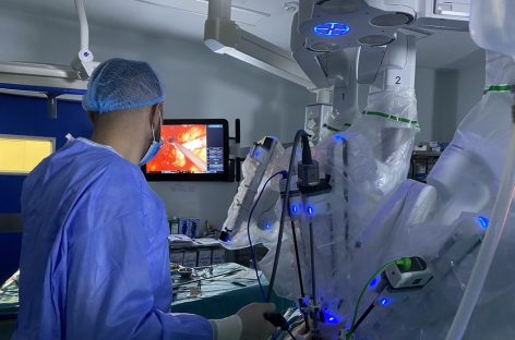 Chirurgie urologică robotică şi biopsii prostatice prin fuziune, la Spitalul Clinic Sanador