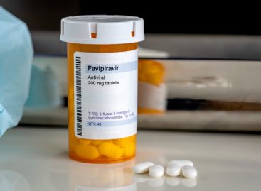 Terapia Cluj aduce miercuri în România peste 1 milion de tablete de favipiravir