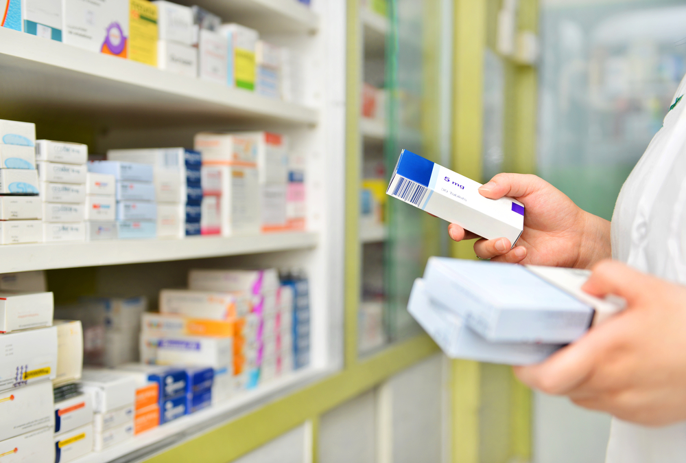 Consiliul Concurenţei schimbă modul de analiză în cazul farmaciilor: zona din jurul farmaciei ţintă scade la 1 km