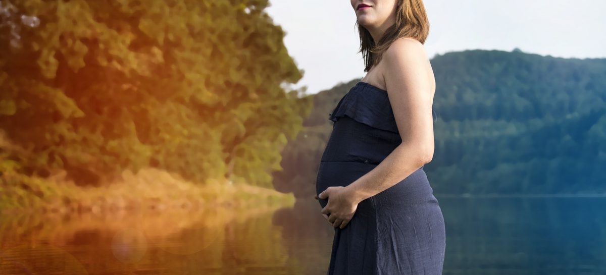 Studiu: Infecțiile severe din timpul sarcinii cresc riscul de complicații la naștere