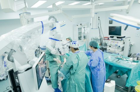 Neurochirurgie cu tehnologii foarte performante la Spitalul Clinic SANADOR