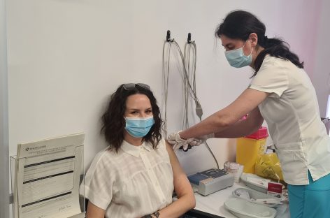 Zentiva facilitează vaccinarea angajaţilor, familiilor lor şi a colaboratorilor prin crearea unui punct de vaccinare în fabrica Zentiva