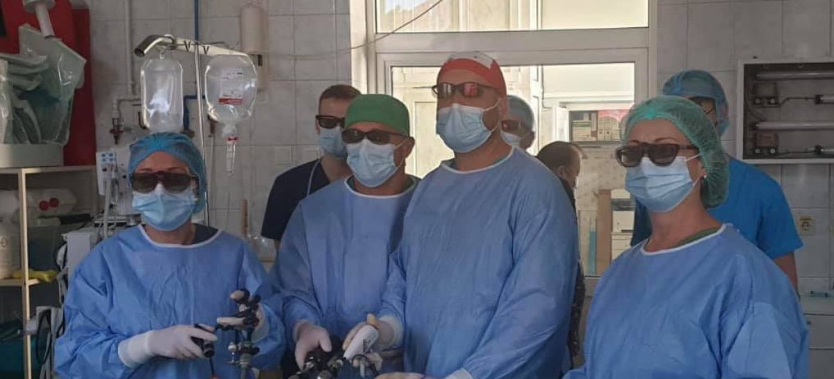 Urologie Mureș Intervenţie în premieră la Spitalul Județean Mureș: excizie a organelor dezvoltate anormal la un pacient cu Sindromul Zinner