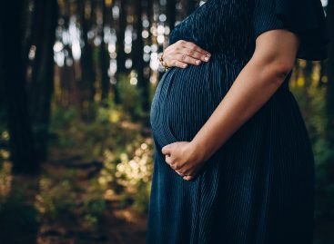 Fertilitate: Au fost identificate gene care ar putea extinde perioada de reproducere la femei