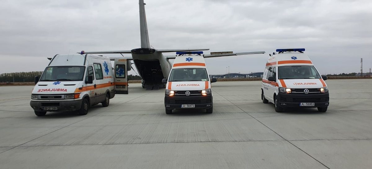 Primii 10 pacienți cu Covid-19 în stare critică, transferați în Ungaria