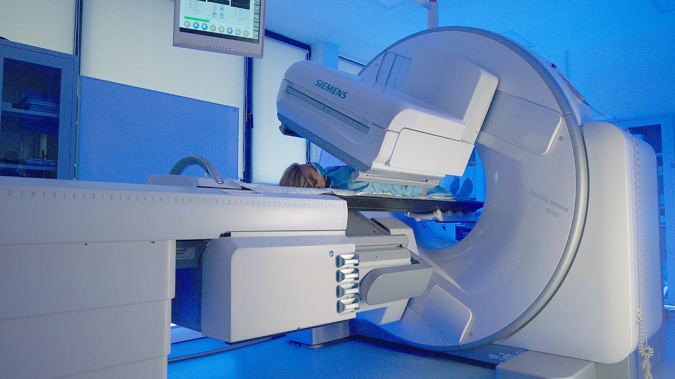 Scintigrafia tip SPECT CT, extrem de utilă în monitorizarea pacienţilor oncologici