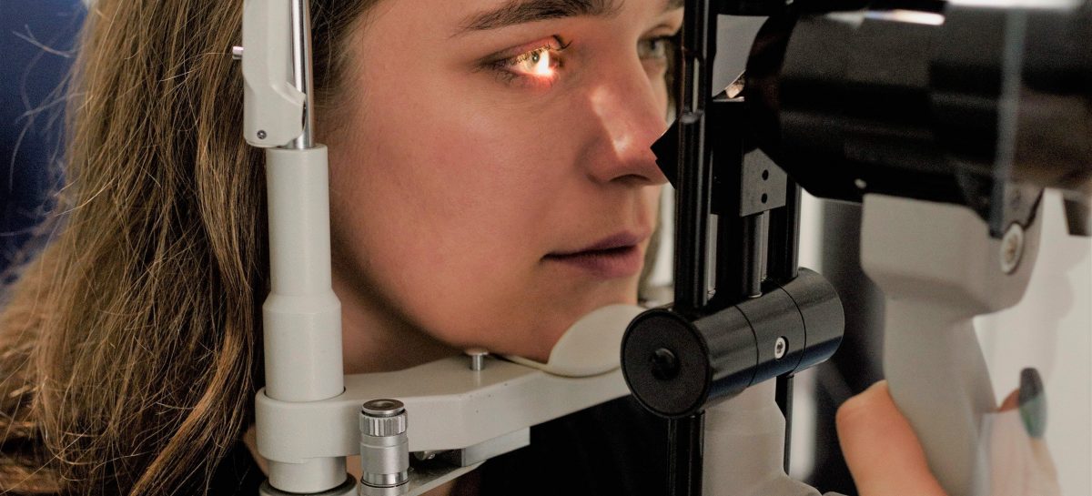 Un ochi bionic pentru pacienții orbi sau cu tulburări severe de vedere ar putea fi testat în curând în studii clinice