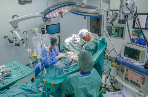 Chirurgie oncologică de înaltă performanţă, la Spitalul Clinic SANADOR