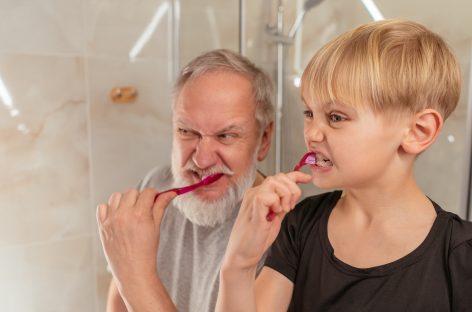 O proteină prezentă în gingii poate ajuta la prevenirea bolii Alzheimer