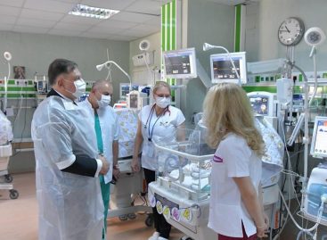 Spitalul Universitar din Capitală a primit un ecograf şi un ventilator de suport respirator de la o organizație umanitară