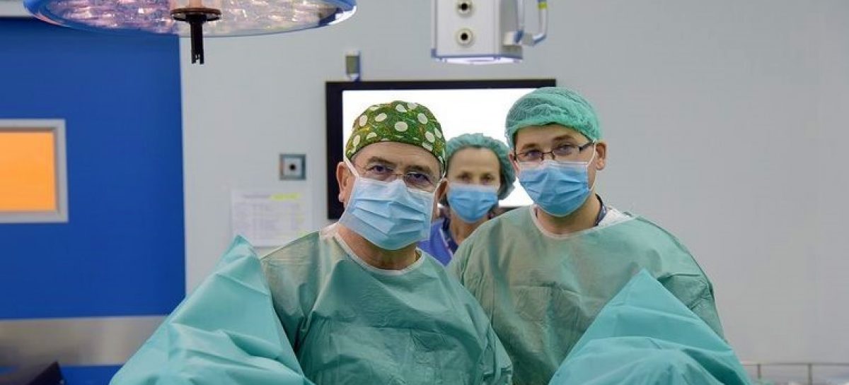 Chirurgie urologica Sanador deschidere.docx <div class="supratitlu">Articol susținut de Sanador</div>Chirurgie urologică de mare complexitate, la Spitalul Clinic SANADOR