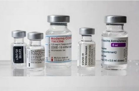 Riscul mai crescut de tromboză cu vaccinul AstraZeneca, confirmat într-un studiu