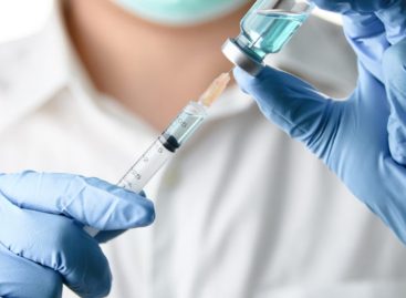 Programul-pilot de vaccinare antigripală în farmacii a demarat. Aproape 100 de farmacii, autorizate de Ministerul Sănătății
