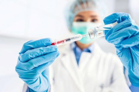 Posibilă legătură între vaccinul bivalent Pfizer şi un risc de AVC, semnalează autorităţile de reglementare sanitară din SUA