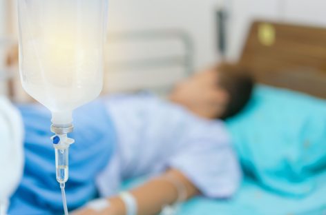 Pe măsură ce populaţia îmbătrâneşte, se estimează că numărul cazurilor de cancer va creşte şi va lovi unele ţări ca un „tsunami", avertizează experţii