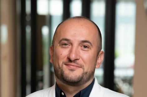 Dr. Adrian Bartoș, Spitalul Medicover Cluj: Terapia HIPEC poate crește speranța de viață a pacienților cu metastaze peritoneale