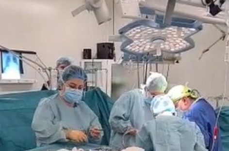 Primul transplant de cord din acest an din România a fost efectuat la Institutul de Urgenţă pentru Boli Cardiovasculare Târgu Mureş