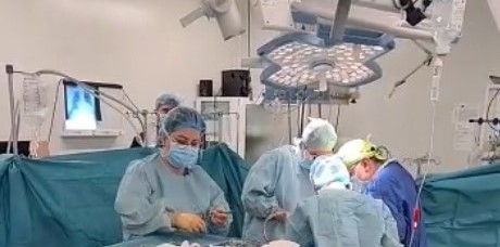 Primul transplant de cord din acest an din România a fost efectuat la Institutul de Urgenţă pentru Boli Cardiovasculare Târgu Mureş