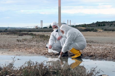 Bacteriile din sol ar putea duce la infecţii mortale, contribuind la rezistenţa la antibiotice, avertizează experţii