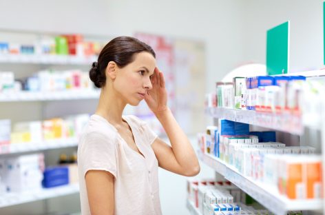 Peste o treime din românii cu migrene au dureri de cap care îi afectează zilnic
