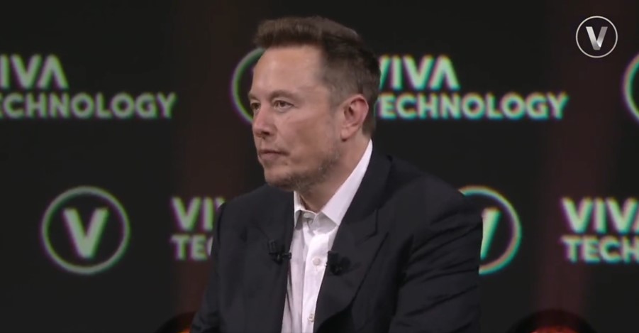 Elon Musk se aşteaptă ca Neuralink să facă primul implant la oameni în cursul acestui an