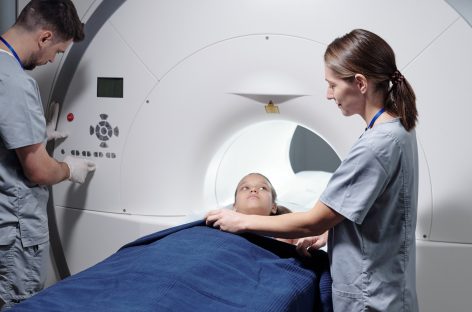 Un studiu major confirmă o legătura între CT și riscul de cancer de sânge la copii și tineri