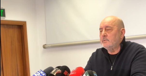 Ministrul Sănătăţii: "Eu sunt la Ministerul Sănătăţii, negocierile şi contractele se încheie cu CNAS". CNAS dă vina pentru reducerile de alocări către medicina de familie pe bugetul stabilit de Ministerul Finanţelor