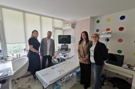 Asociaţia Dăruieşte Aripi, cu sprijinul Alezzi Group, donează un ecograf de ultimă generaţie pentru Secţia de oncologie pediatrică din Constanţa