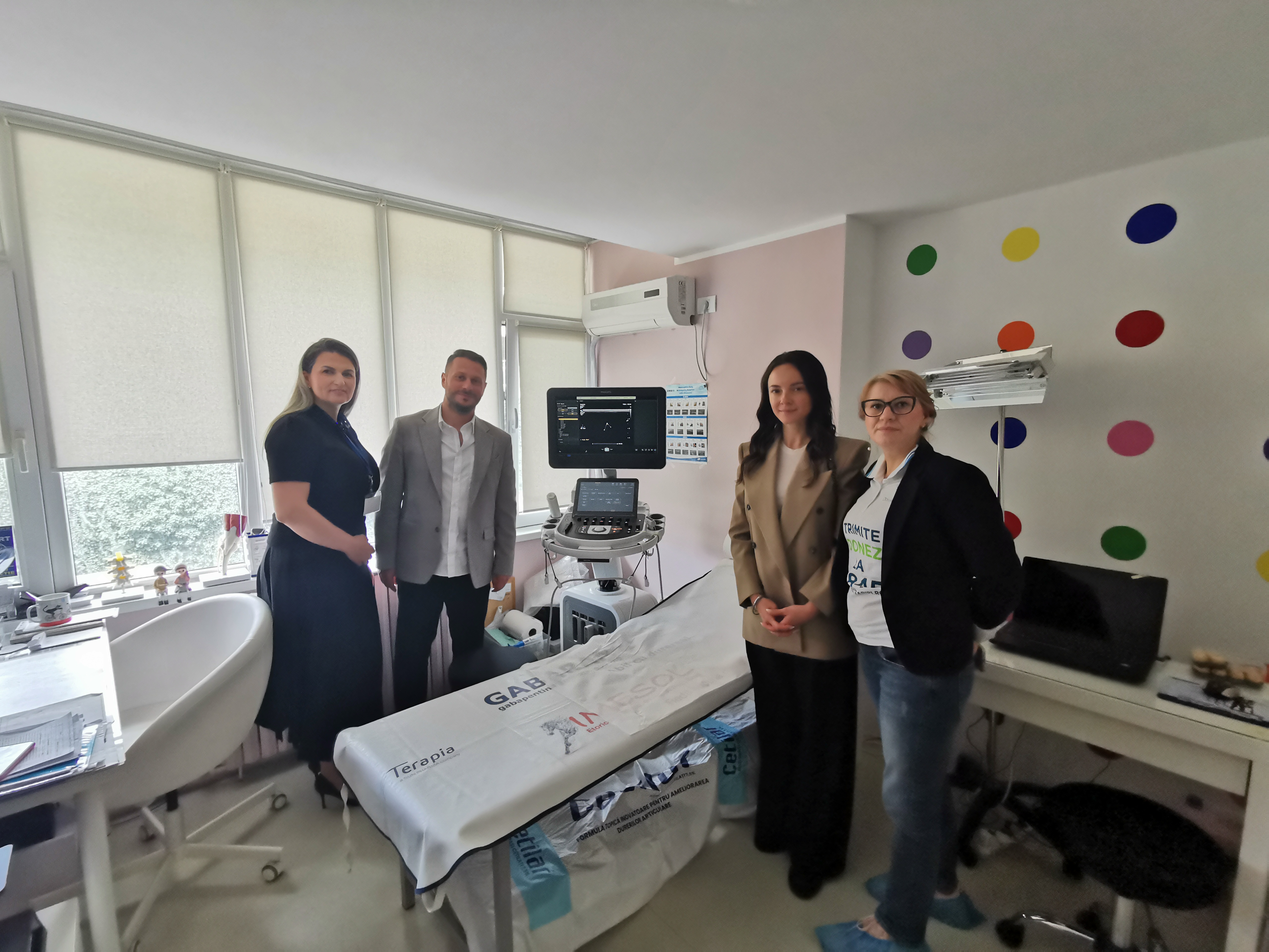 Asociaţia Dăruieşte Aripi, cu sprijinul Alezzi Group, donează un ecograf de ultimă generaţie pentru Secţia de oncologie pediatrică din Constanţa