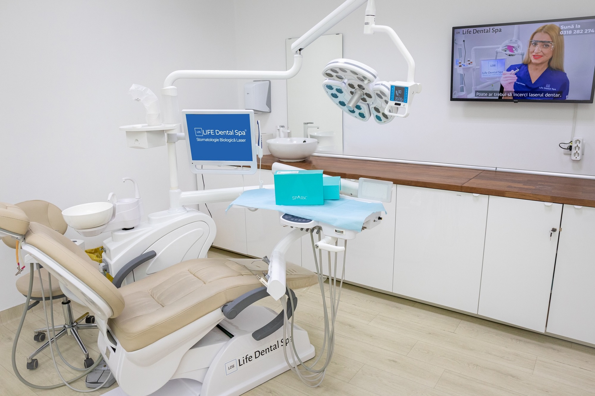 LIFE Group: Investiţii de peste 1 mil. EUR în deschiderea primei clinici stomatologice pentru copii, specializată în ortodonţie, în cartierul Dorobanţi din Bucureşti şi a primei clinici LIFE Dental Spa din Timişoara