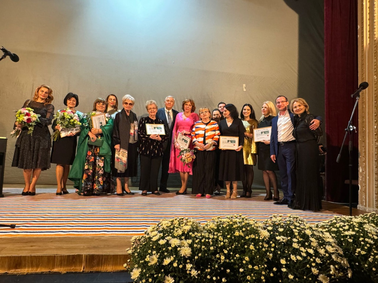 Personalităţile premiate la prima ediţie a Galei premiilor „Ana Aslan”